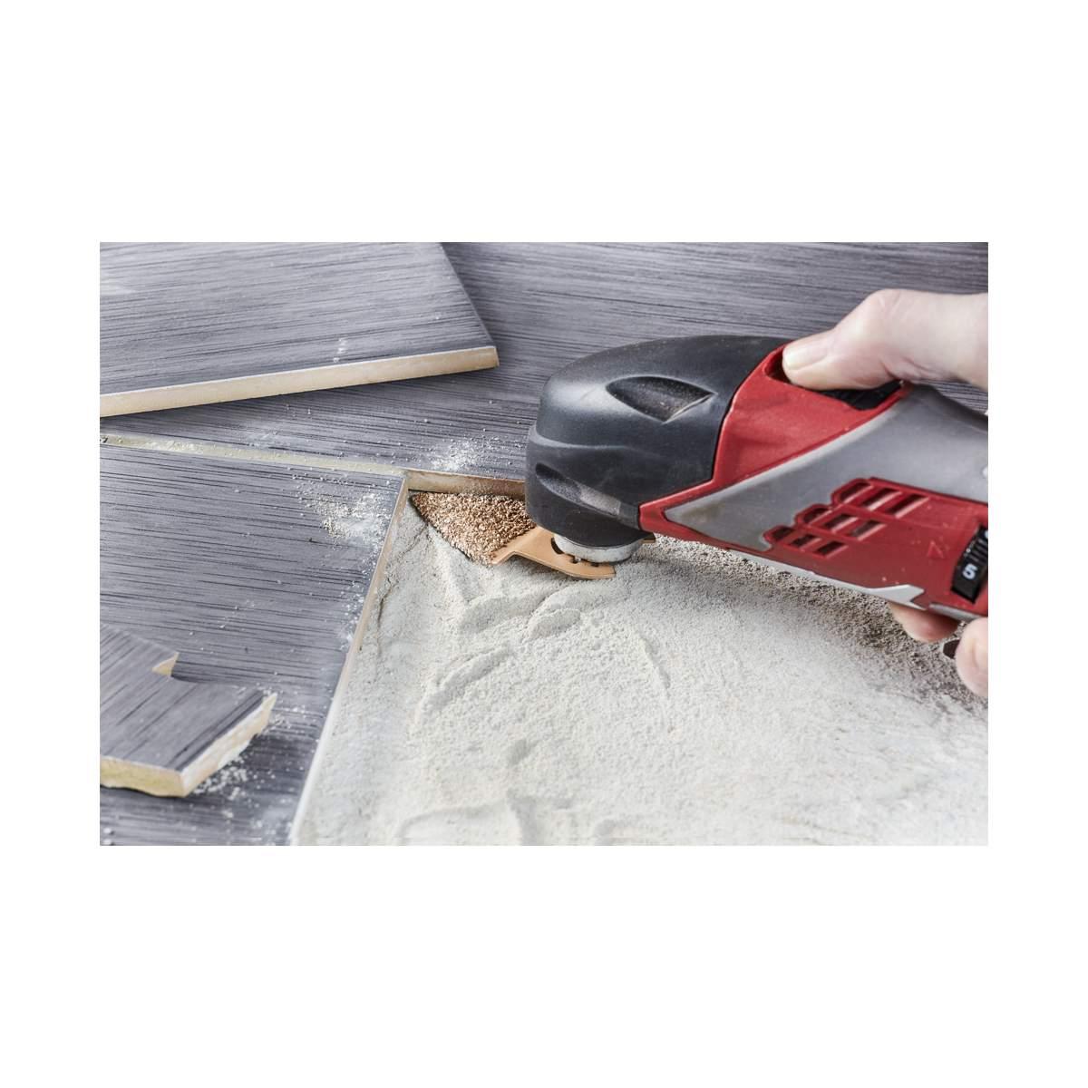 Raspa semicircolare a forma di dito