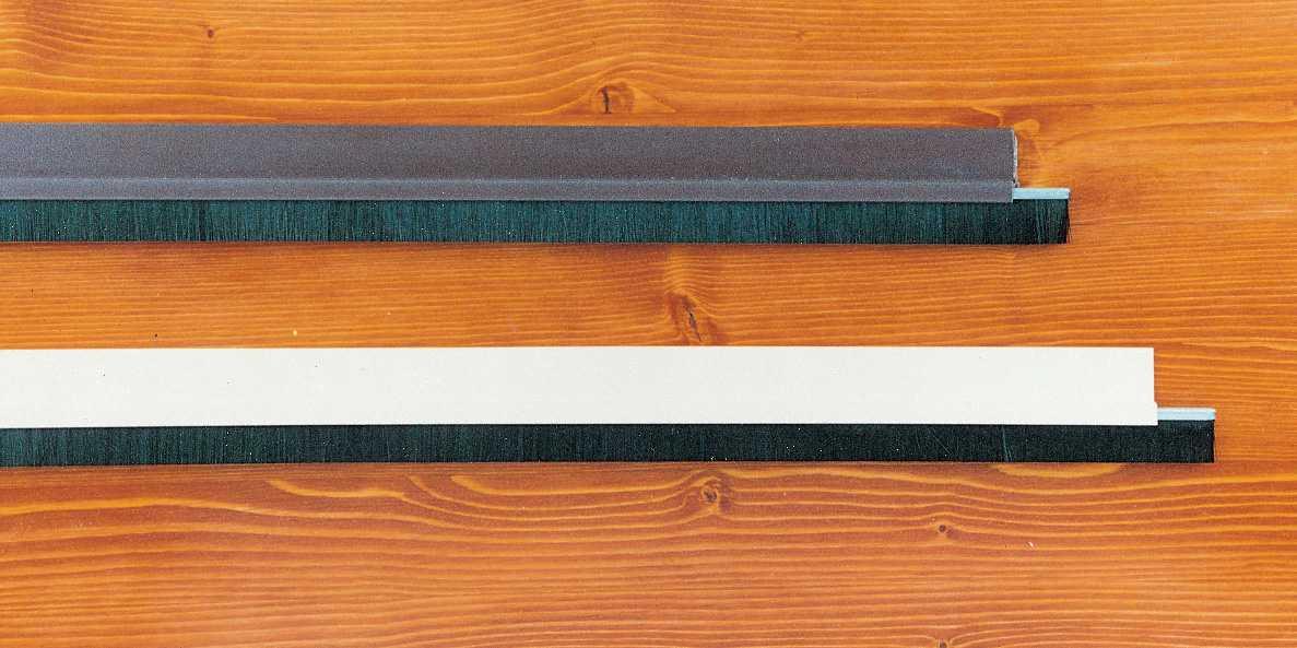 Parafreddo adesivo con spazzola  mt 1 geko