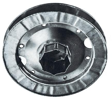 Pulegge ottagonali c/calotta  asse ferro diametro 18