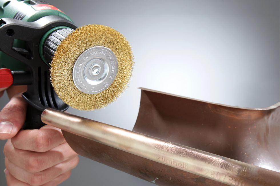 SPAZZOLA A DISCO IN OTTONE mm 75